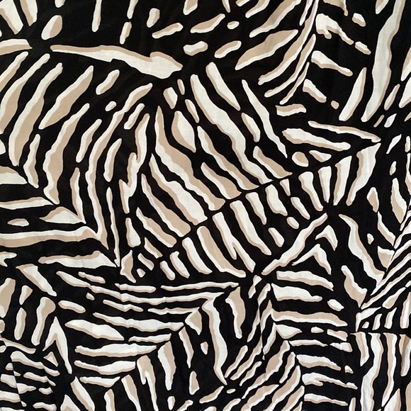 Calvin Klein black and white patterned Maxi dress - Picture 4 of 8